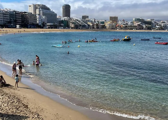 La Isleta Bonita - Palmas People